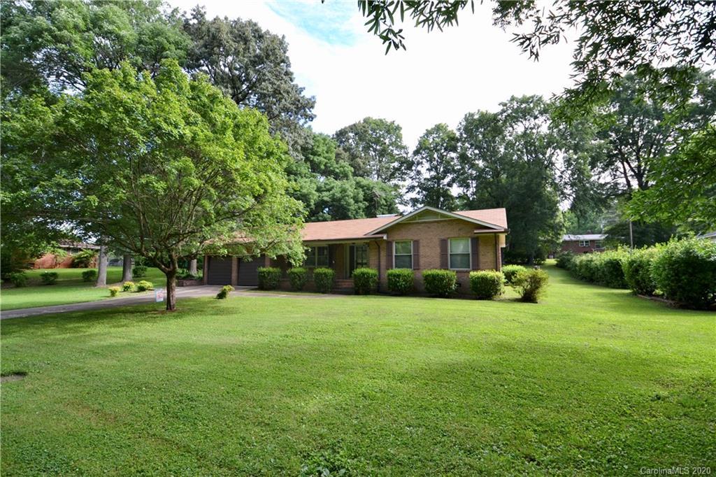402 Pinecroft Ln., Spencer, NC 28159