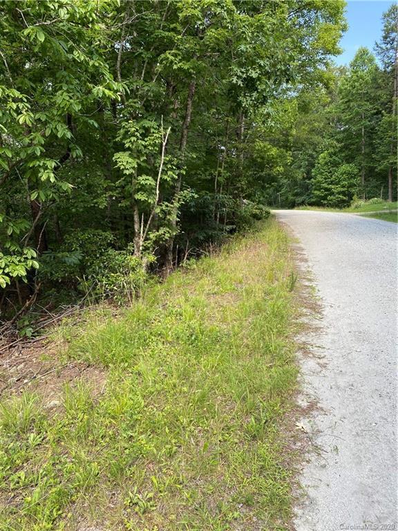 321 Sanderling Ct., Lake Lure, NC 28746