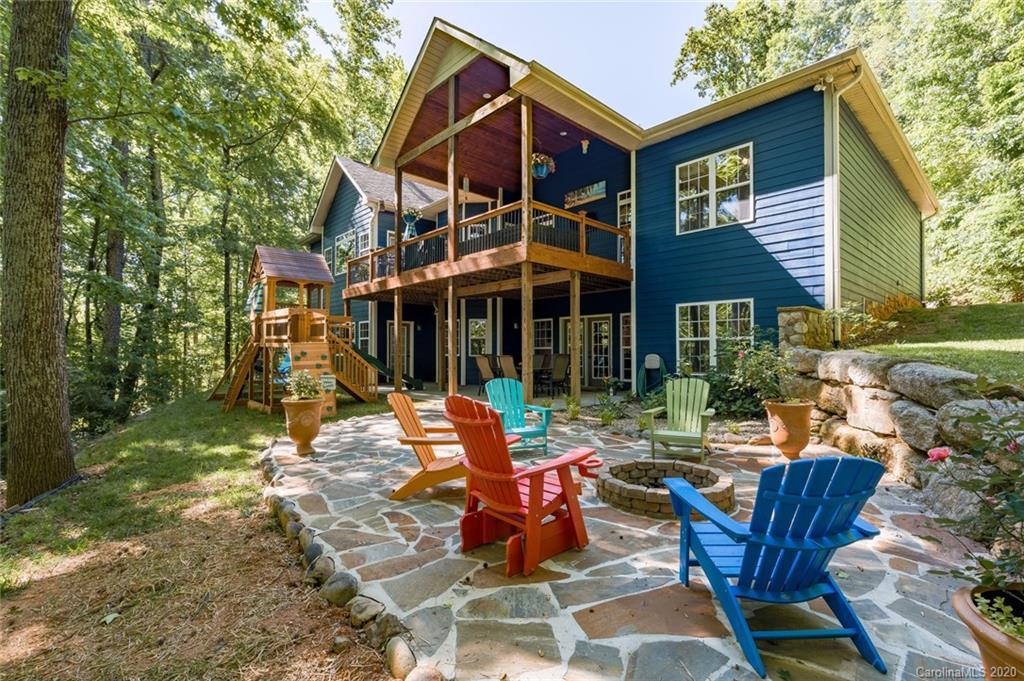 686 White Oaks Rd., Mooresville, NC 28115