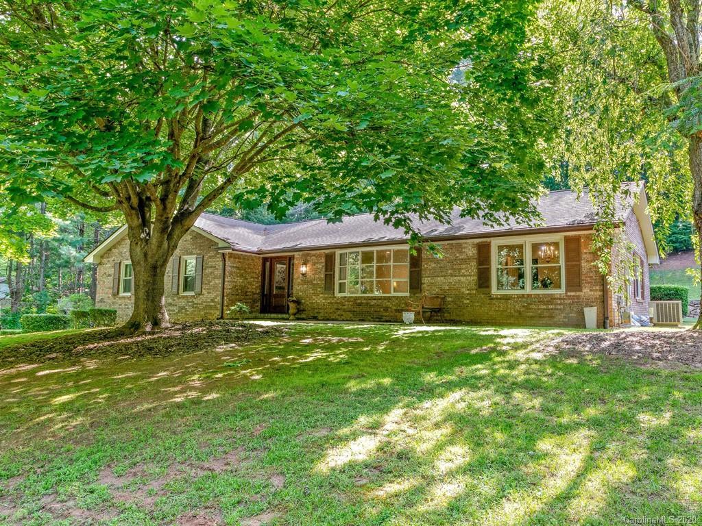 6 Brushwood Rd., Asheville, NC 28804