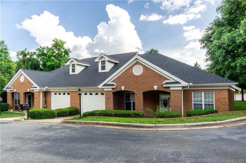 111 Knops Nob Rd., Mooresville, NC 28115