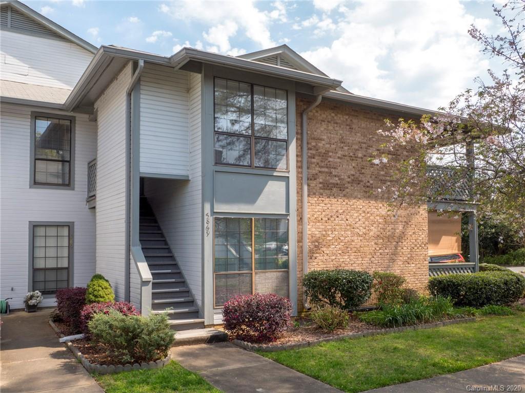 5869 Harris Grove Ln., Charlotte, NC 28212