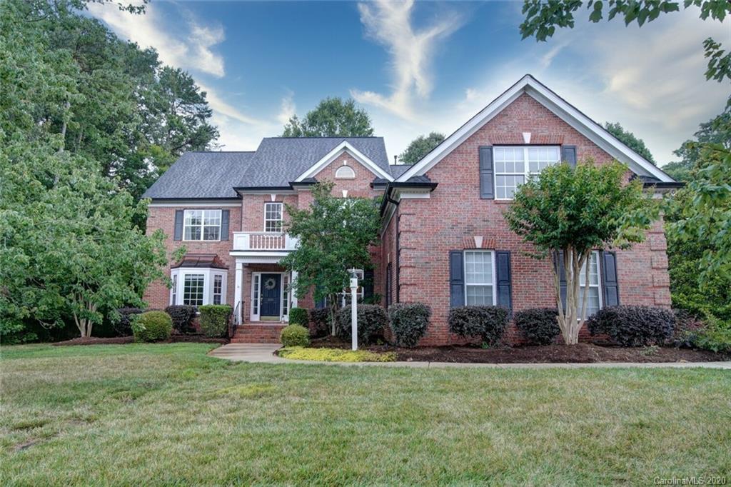 505 Hidden Manor Dr., Matthews, NC 28104