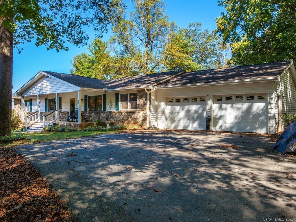 62 Wynne Dr., Asheville, NC 28806