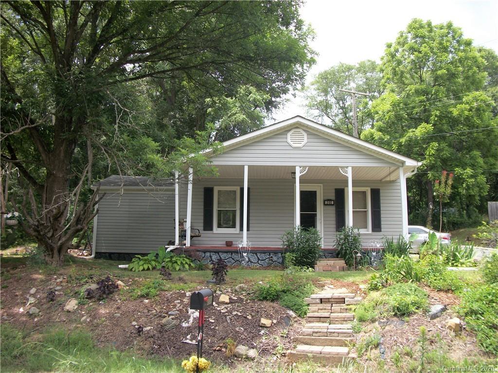 200 Mauney St., Mount Holly, NC 28120