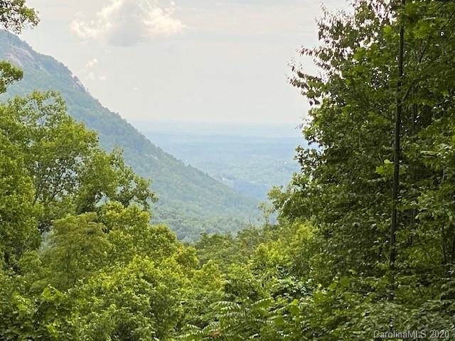 554 Chimney View Rd., Hendersonville, NC 28792