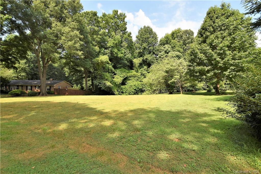 528 Carole Ln., Charlotte, NC 28214