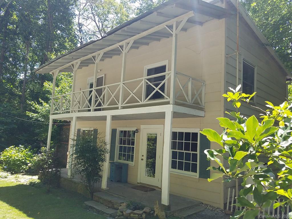 4842 Chimney Rock Rd., Bat Cave, NC 28710