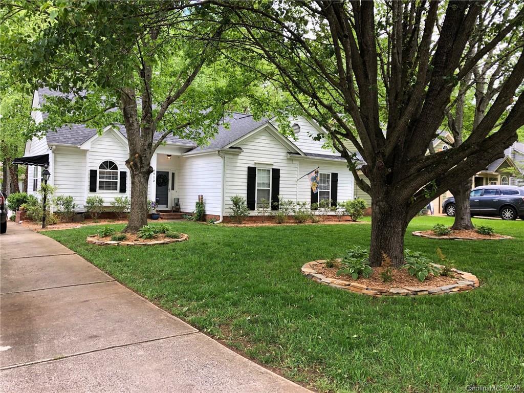 6912 Daerwood Pl., Charlotte, NC 28215