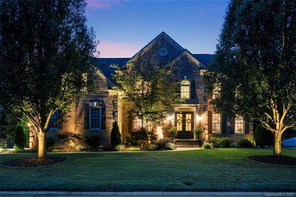 6013 Legacy Cir., Charlotte, NC 28277