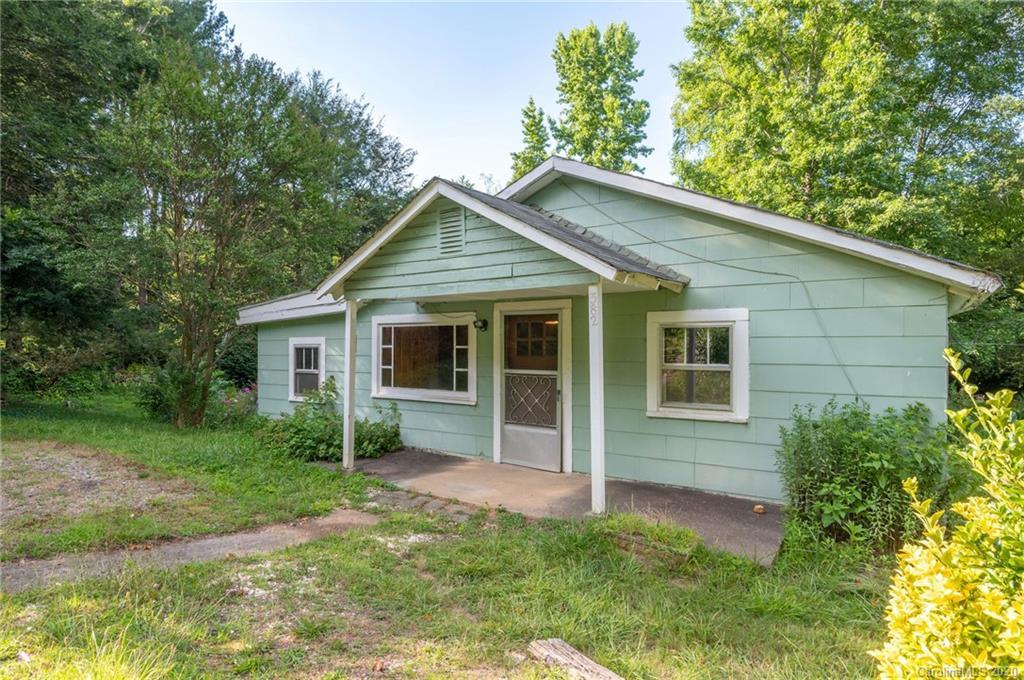 382 Starnes Cove Rd., Candler, NC 28715