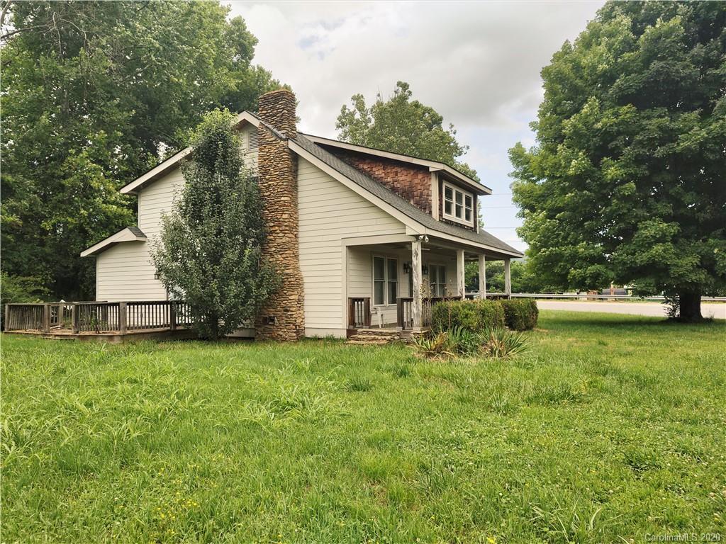 297 Grindstone Rd., Waynesville, NC 28785