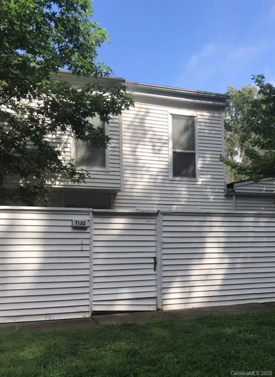 7122 Stonington Ln., Charlotte, NC 28227