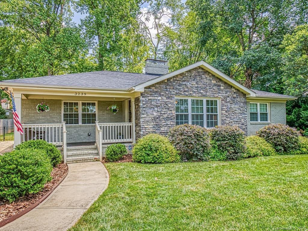 3239 Pinehurst Pl., Charlotte, NC 28209