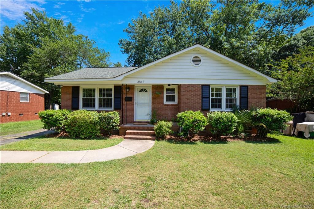 3842 Litchfield Rd., Charlotte, NC 28211