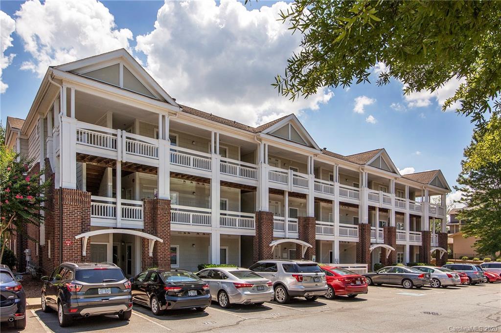 793 Peninsula Dr., Davidson, NC 28036