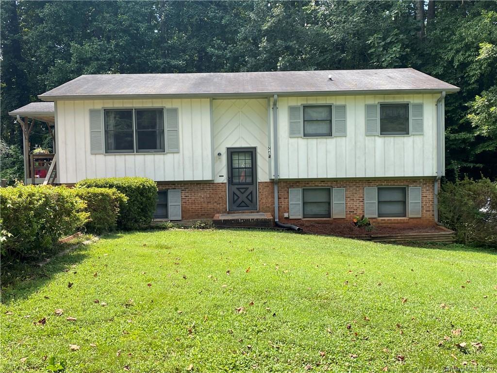 744 Stoney Ln., Statesville, NC 28625