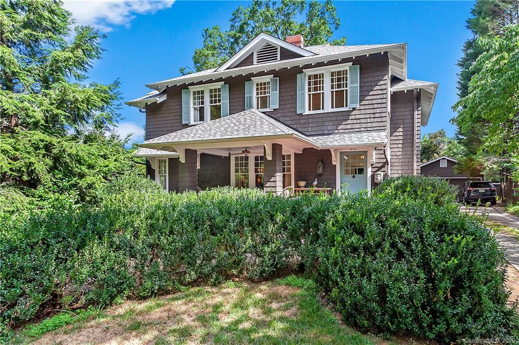 610 Hermitage Ct., Charlotte, NC 28207