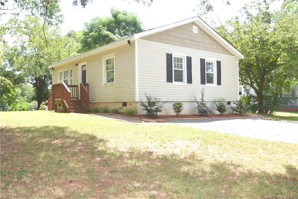 2805 Mccombs St., Charlotte, NC 28208