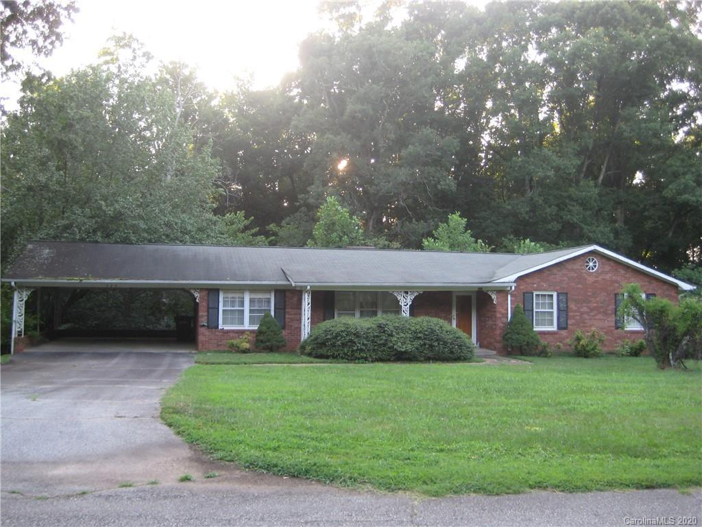 524 Berkshire Dr., Statesville, NC 28677