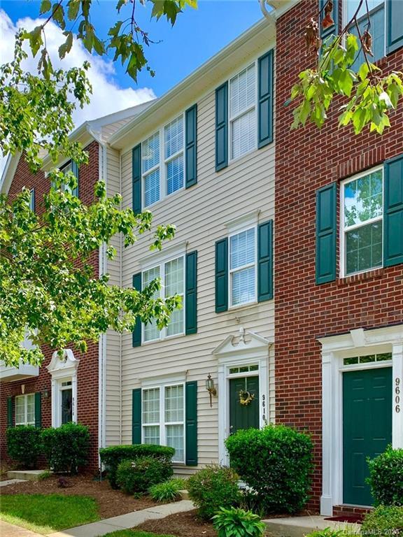 9610 Blossom Hill Dr., Huntersville, NC 28078