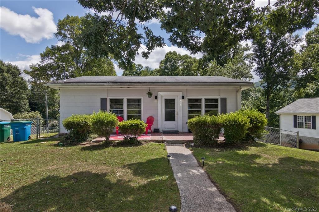 484 Onteora Blvd., Asheville, NC 28803