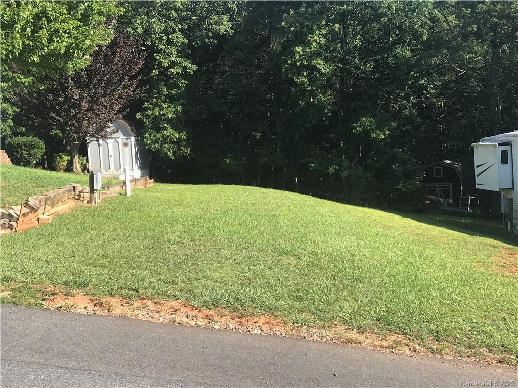 217 Cardinal Ave., New London, NC 28127