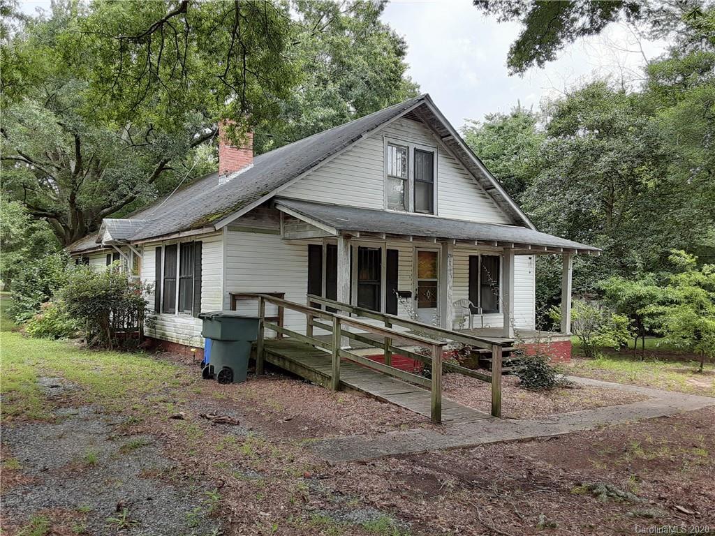 216 S Sycamore St., Mooresville, NC 28115