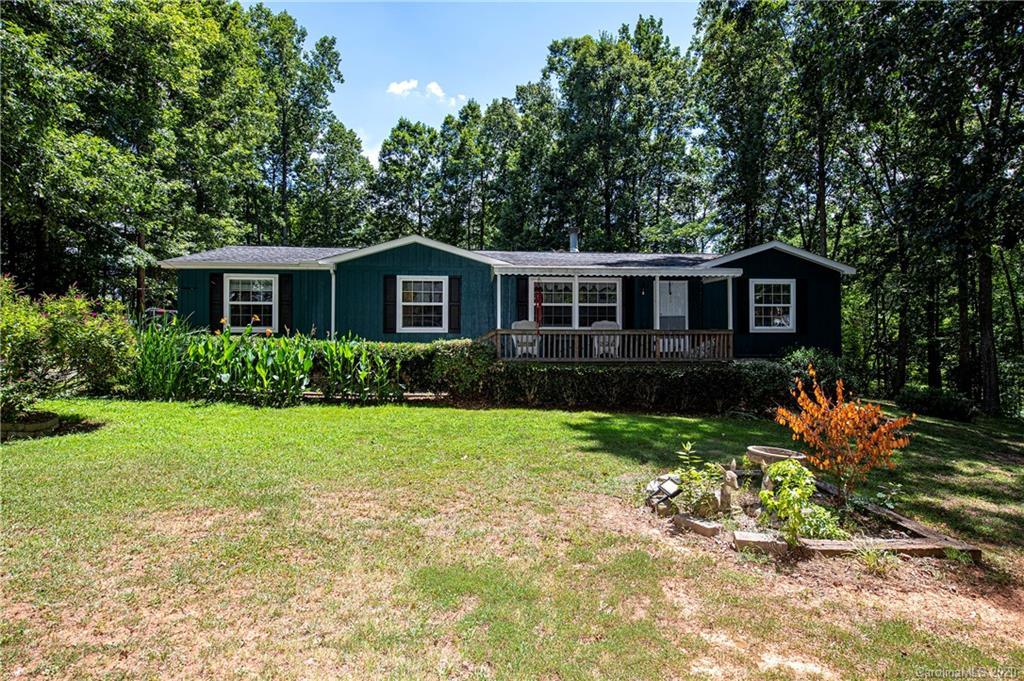 127 Silver Fox Ct., Mount Holly, NC 28120