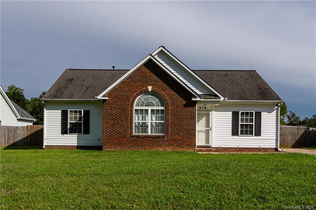 318 Tamarack Dr., Matthews, NC 28104