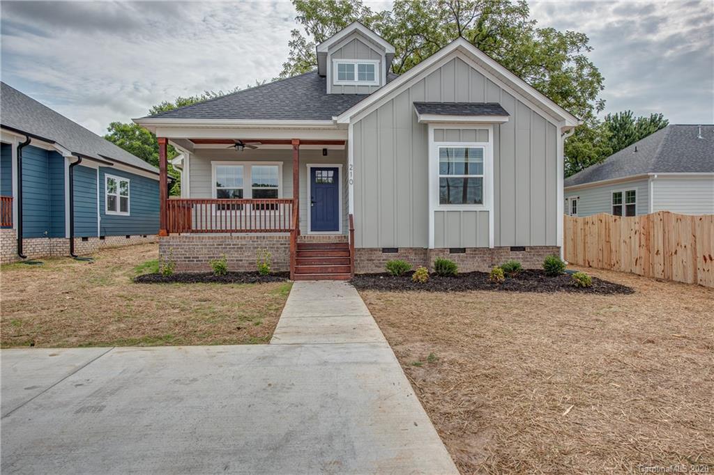 210 Alexander St., Mount Holly, NC 28120