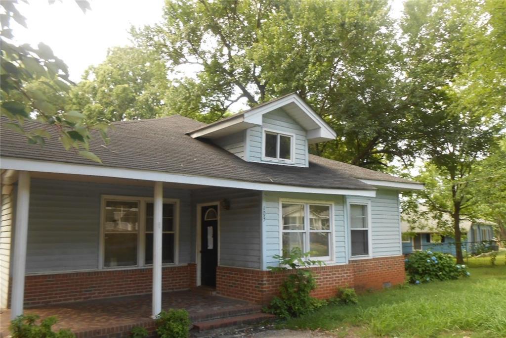 103 N Mcginnis Pl., Mount Holly, NC 28120