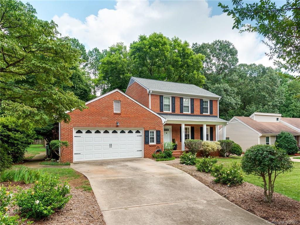 1407 Renfrow Ln., Charlotte, NC 28270
