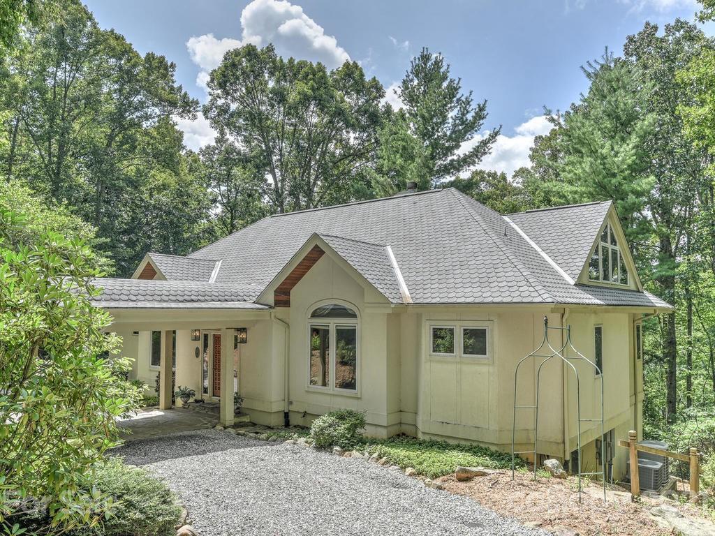 124 Hawk Ridge, Asheville, NC 28804