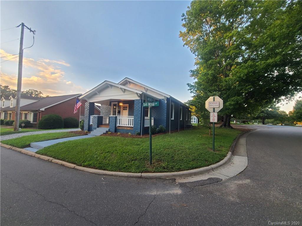116 Oakwood Dr., Statesville, NC 28677