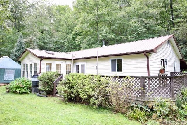 114 Wesley Branch Rd., Asheville, NC 28806