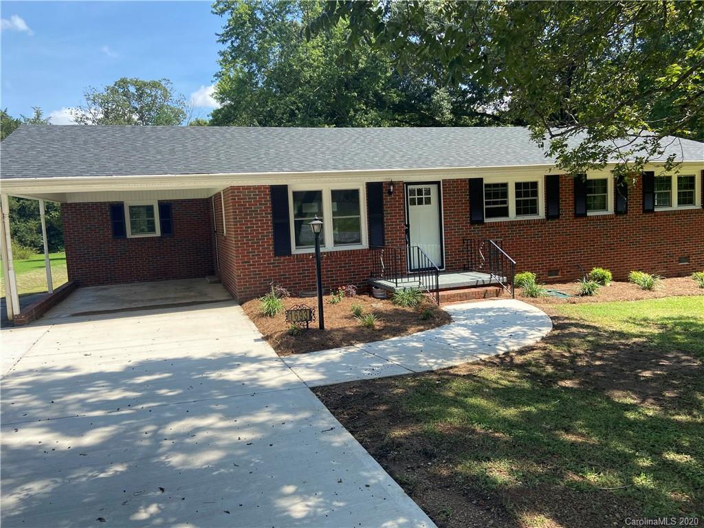 1693 Azalea Ave., Kannapolis, NC 28081