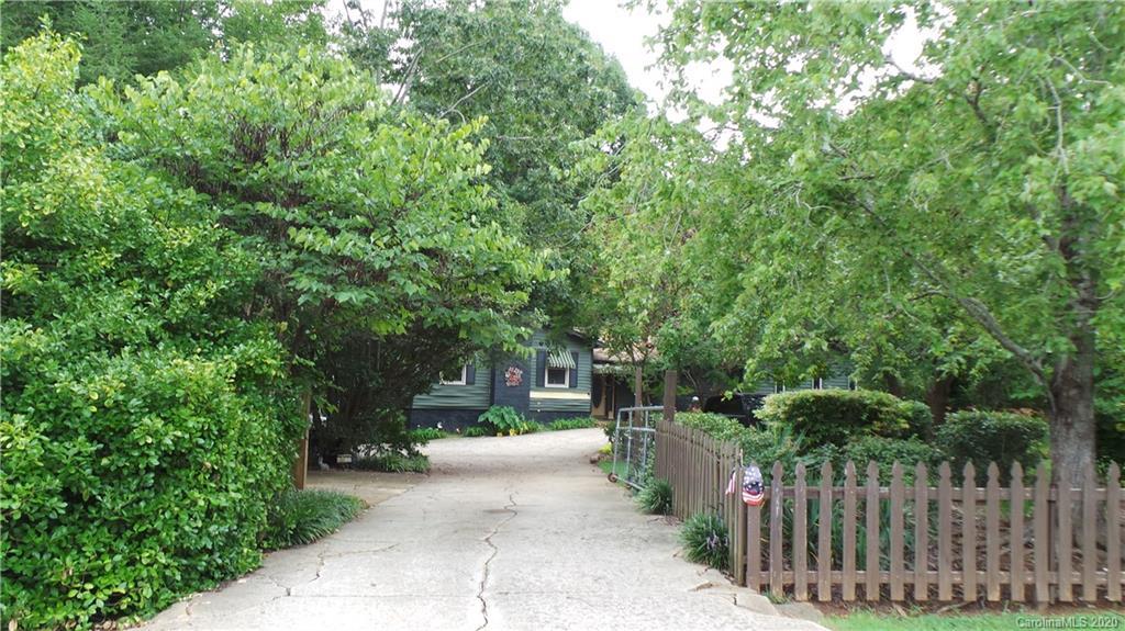 1796 Crafton Rd., Hickory, NC 28602