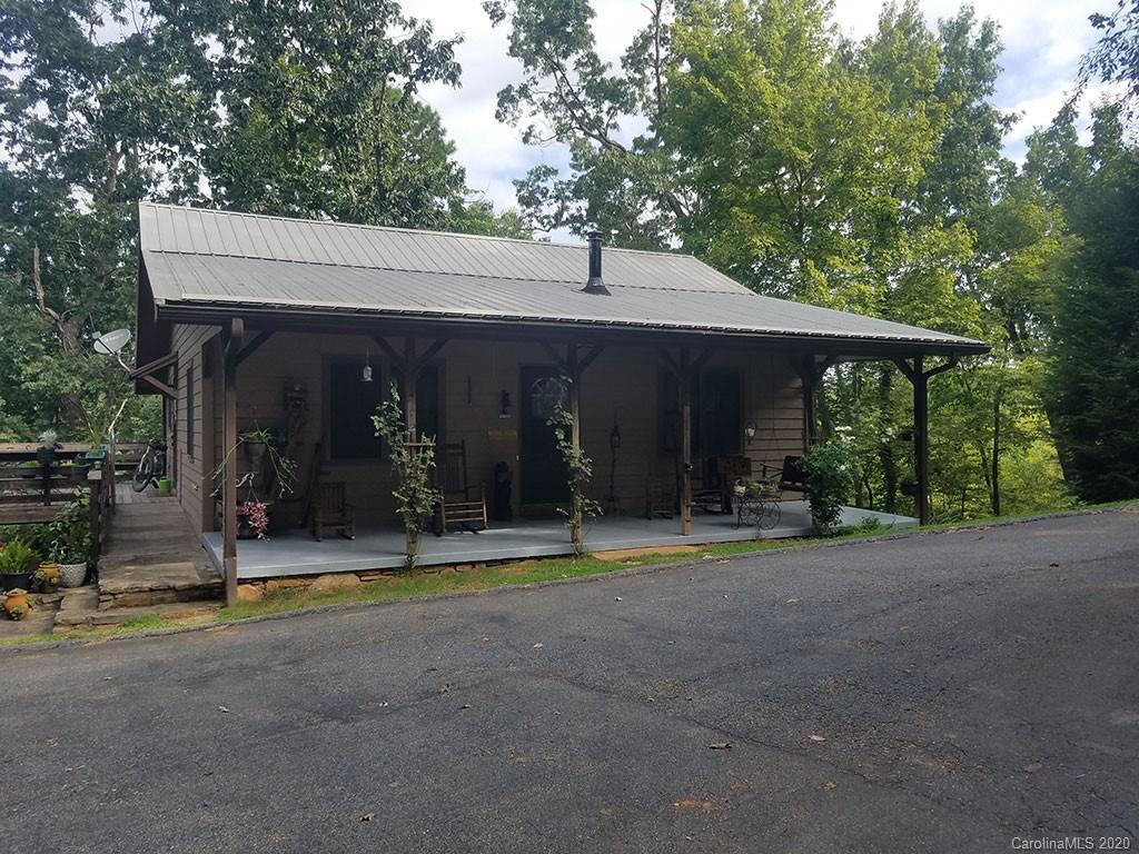 217 E Silver Tree Ln., Lake Lure, NC 28746