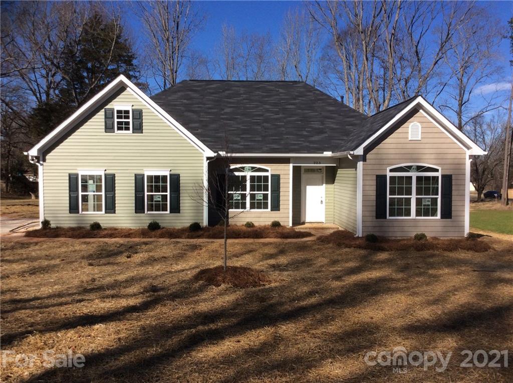 223 Plaza Dr., Harrisburg, NC 28075