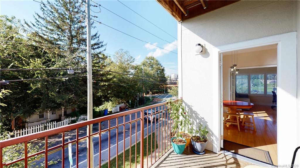 64 Clingman Ave. #201, Asheville, NC 28801