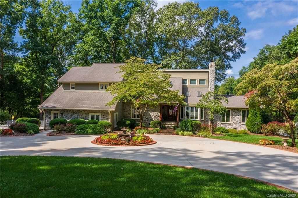 4587 Welborn Dr., Sherrills Ford, NC 28673