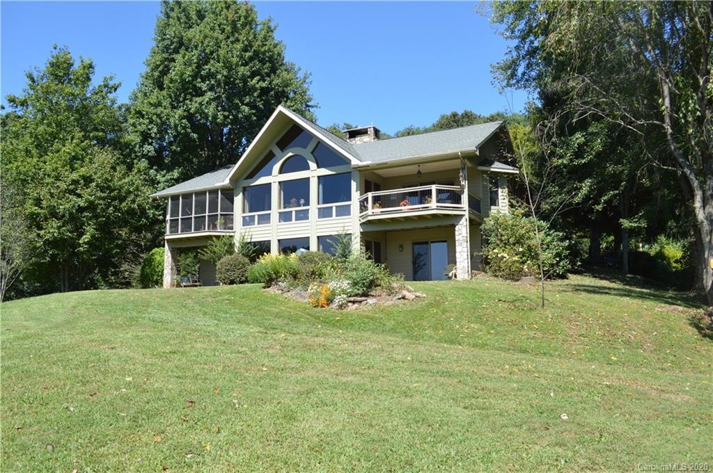 209 Goldfinch Ln., Clyde, NC 28721