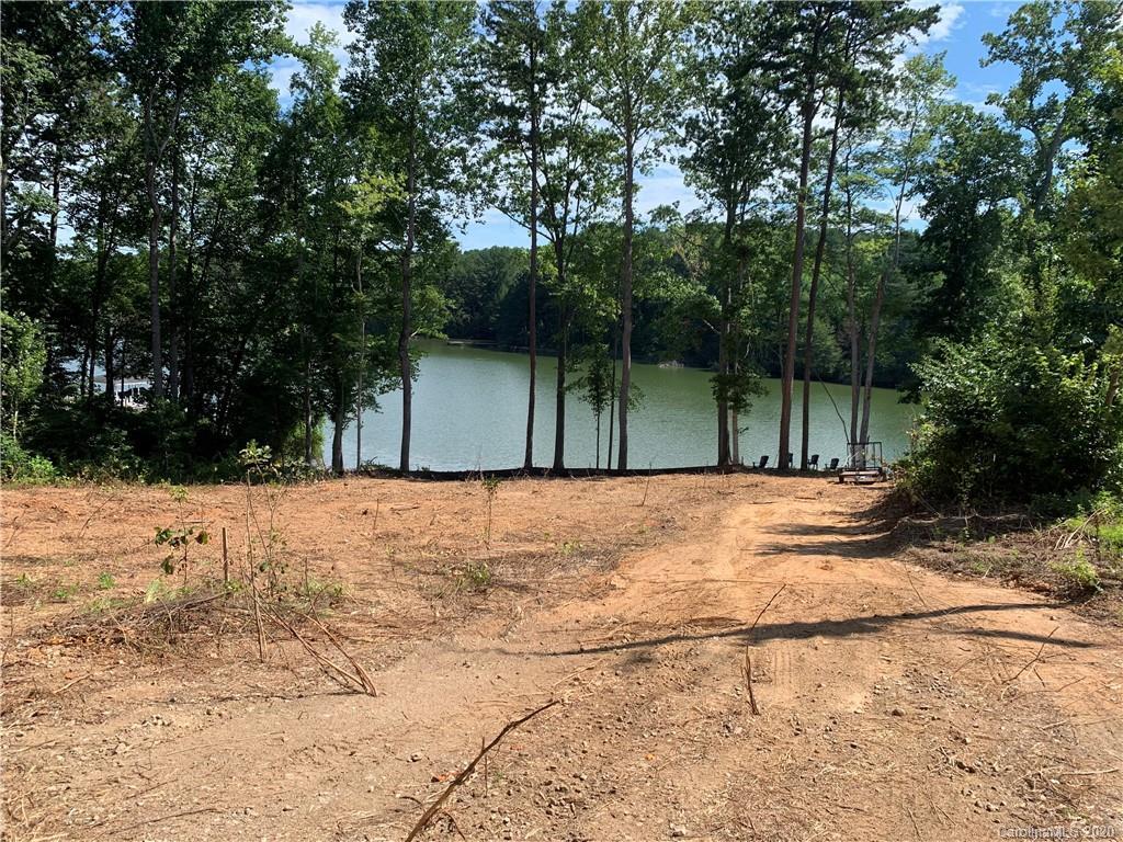 3602 Dockside Ln., Sherrills Ford, NC 28673