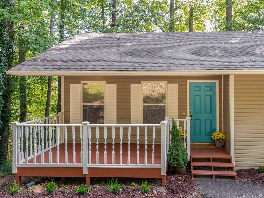 55 Honeysuckle Ln., Asheville, NC 28806
