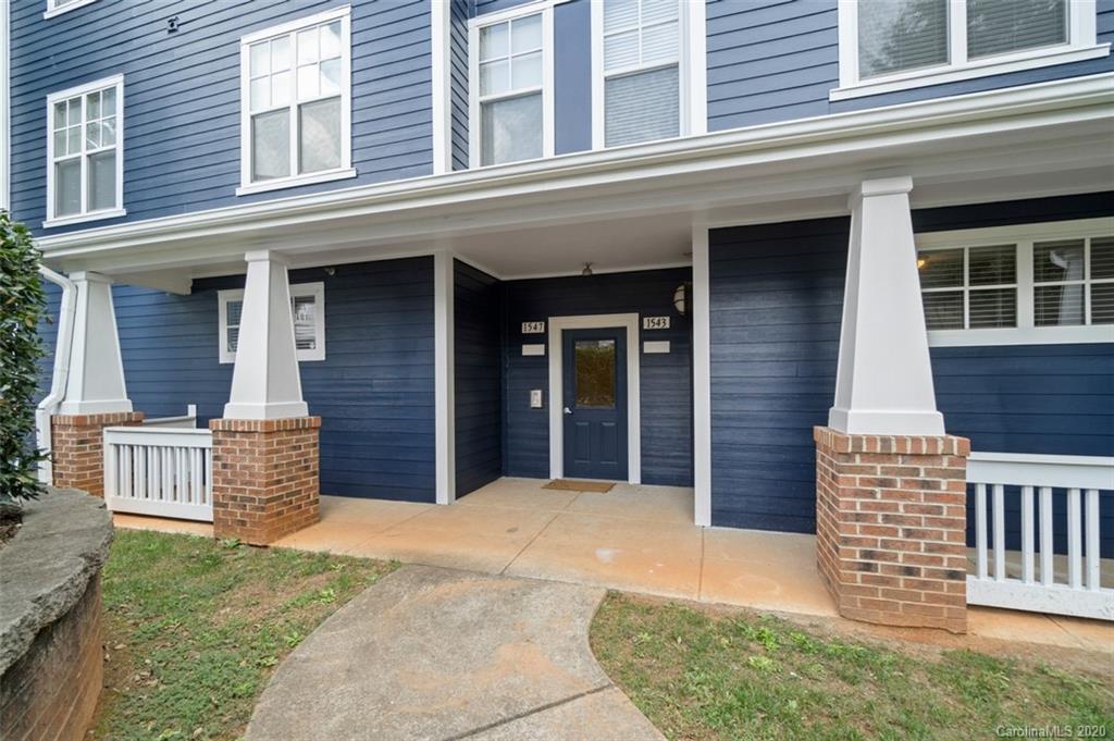 1547 Walnut View Dr., Charlotte, NC 28208