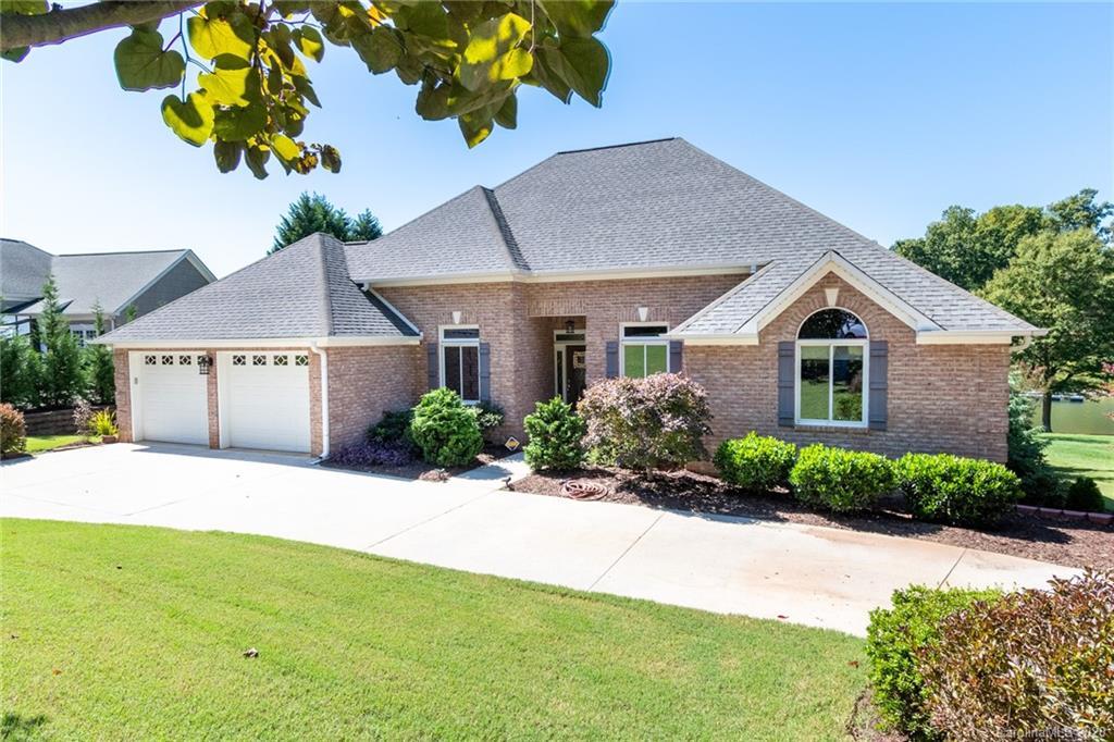 9541 Island Point Rd., Sherrills Ford, NC 28673