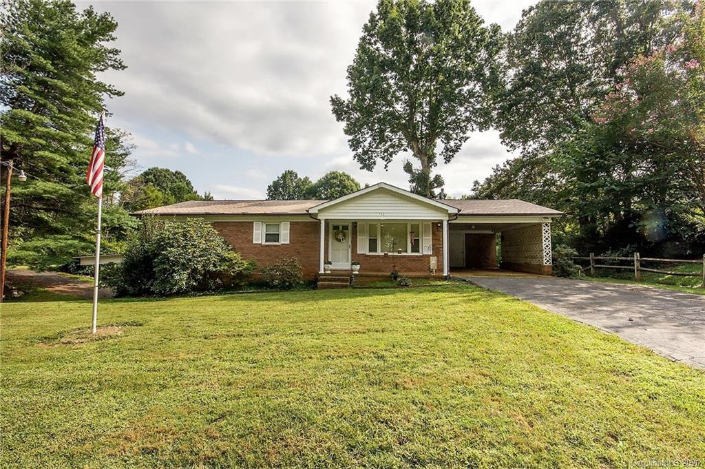 154 Windy Hill Rd., Statesville, NC 28625