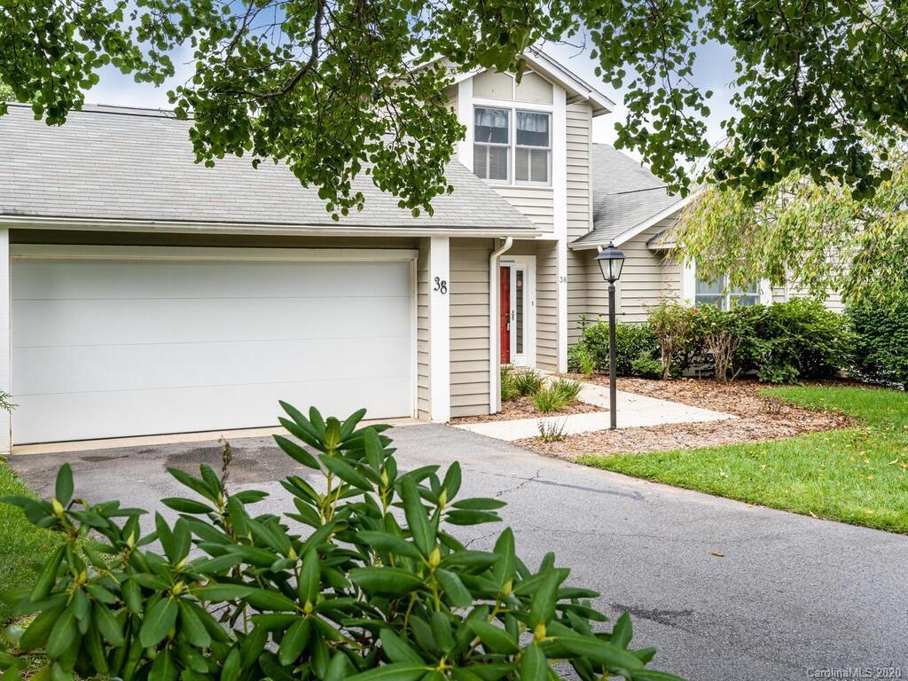 38 Cedarcliff Cir., Asheville, NC 28803