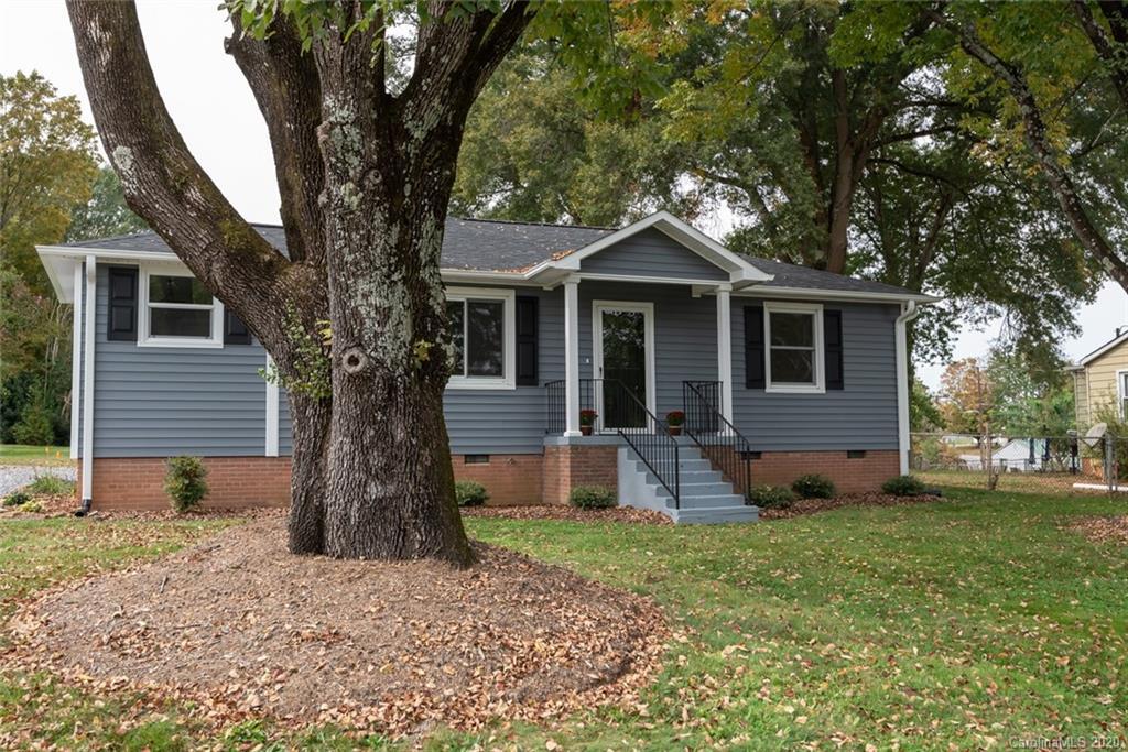 129 33rd St., Hickory, NC 28601